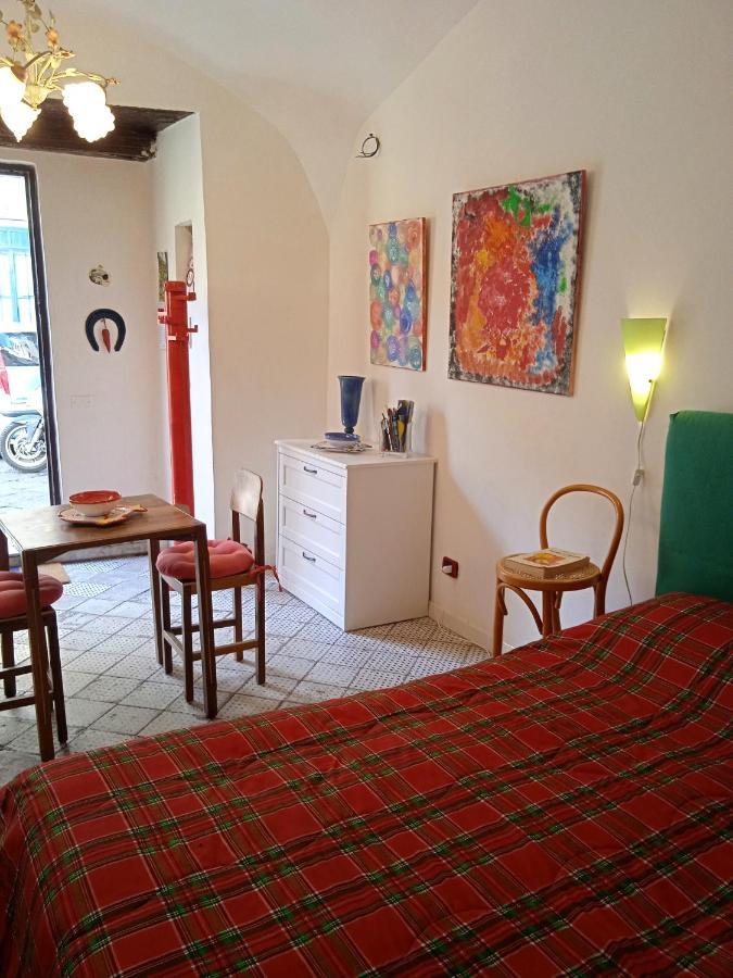 Ferienwohnung Il Cortiletto, Spazio Alla Fantasia Neapel Exterior foto